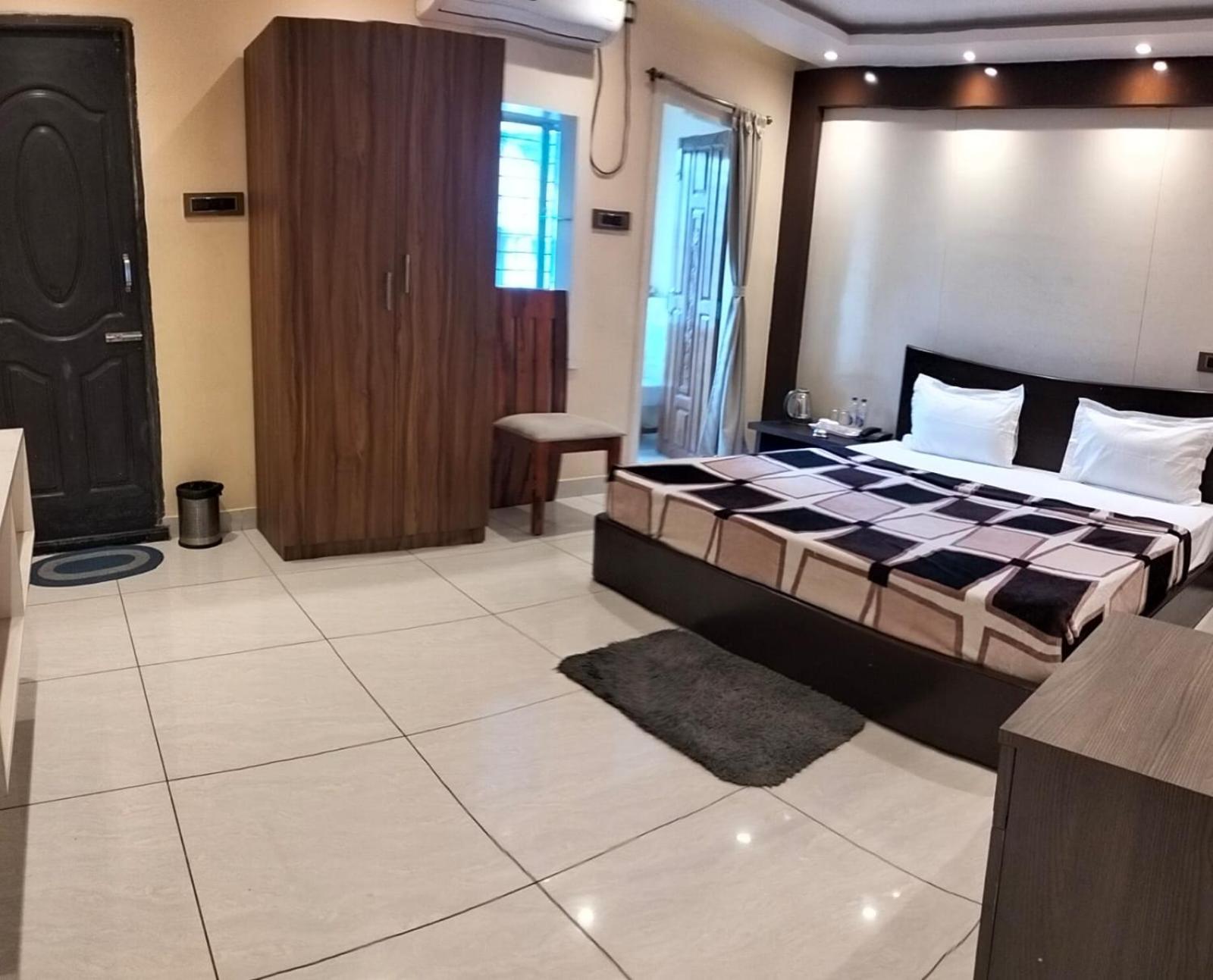 Trisplanet Kalyani Exterior foto